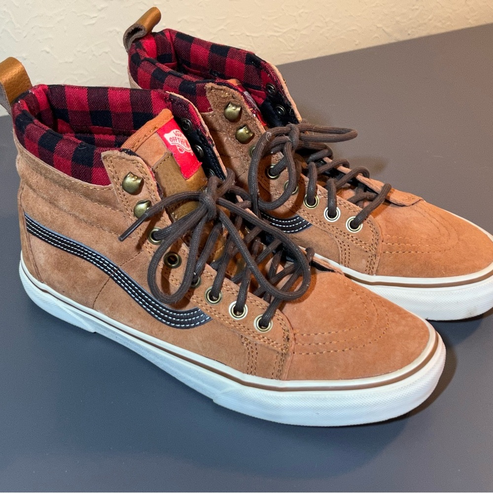 Vans Sk8–Hi shoes